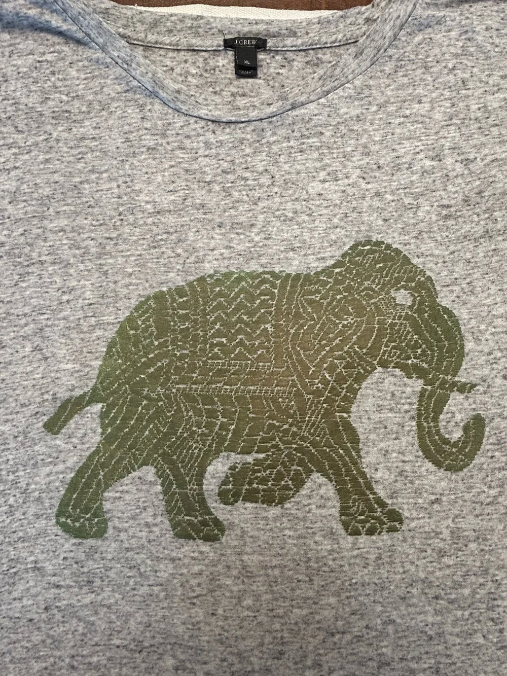 J. Crew Woman’s Heather Gray Tee with Green Elephant Print SZ XL Casual